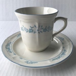 Set Of 2 Brick Oven “ Vineyard” Stoneware Coffee/Tea Cups And Saucers